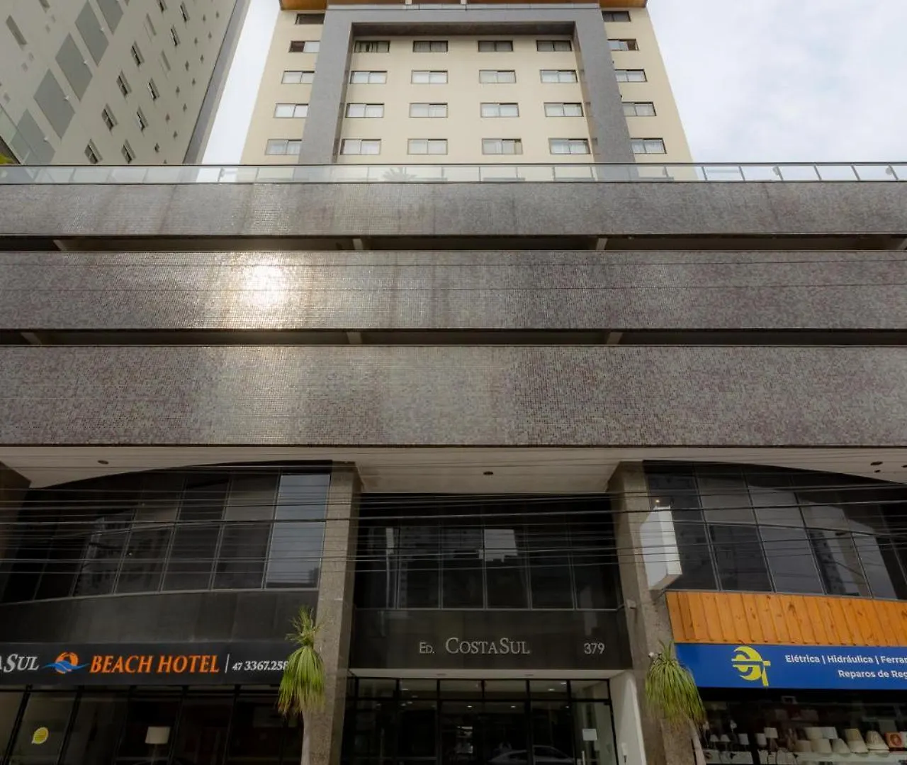 Apt 1 Dorm Com Vaga - 400M Da Praia Balneário Camboriú 0*,  Brasil