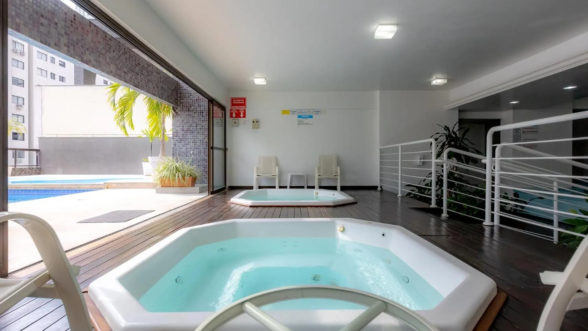 Apartamento Apt 1 Dorm Com Vaga - 400M Da Praia Balneário Camboriú
