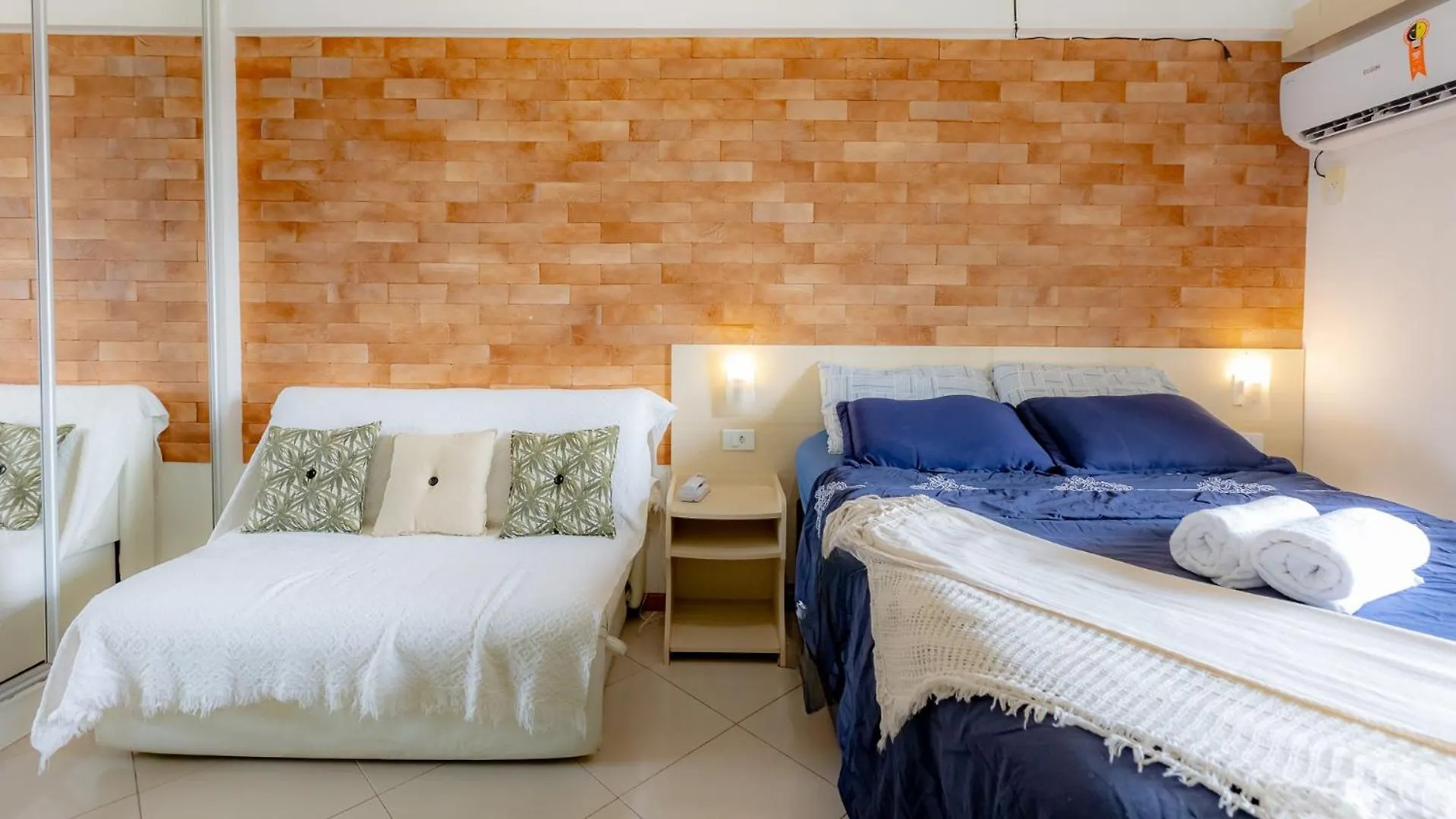 Apt 1 Dorm Com Vaga - 400M Da Praia Balneário Camboriú Apartamento